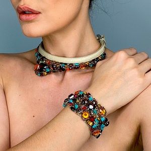 Gorgeous set with a necklace and a bracelet